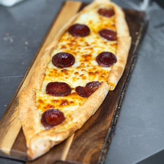 Sucuk Pide